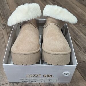 Beige Fleece-Trim Women's Platform Ankle Boots